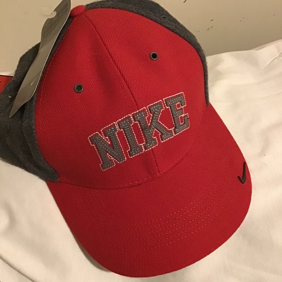 Nike Other - 🔥🔥NIKE ATHLETIC,NWT, SIZE LARGE/ XLARGE 🔥🔥🔥